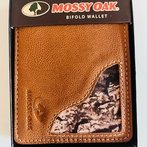 Mossy Oak Brown Bifold Wallet - NEW WITH TAGS!